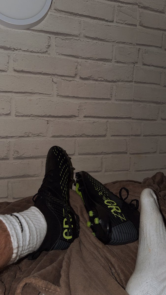 kMaster__'s tweet photo. Cześć cwelu😈
Chcesz więcej?😈💸
#master #football #socks #teenmaster #socksmaster https://t.co/61NUW8zo5D