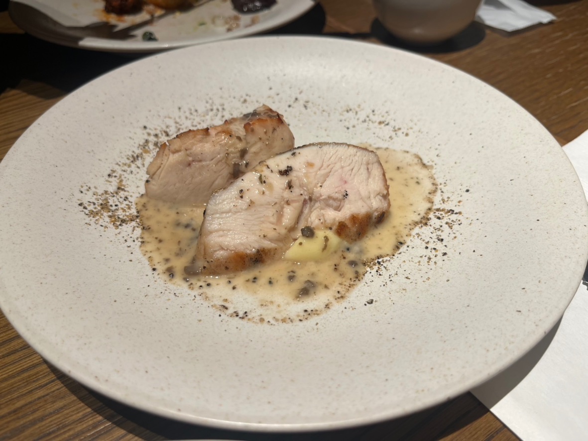 ccr_ribbons's tweet photo. 7月おつかれさまランチ😋

失敗したくなくて
新規開拓せず
オキニのお店に行きがちです

#cicon 
#セミビュッフェ　
#塩バニラジェラート　
#girlsonly 
#byebyejuly 🍨
#夏はこれから　
#summergoeson https://t.co/6cQkOb14lw