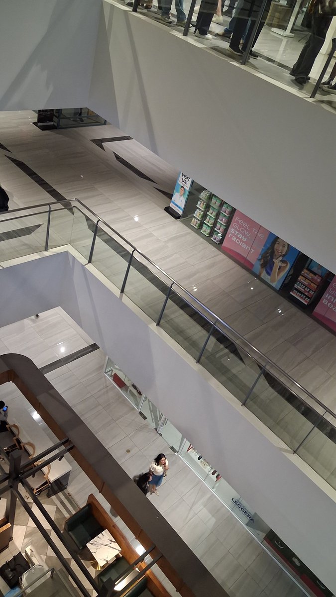 pinksparklyowl's tweet photo. Currently queued for #HoYoFEST2026 while listening to petal for the first time and I desperately want to leave my spot to dance/run/frolic to bad thing (bunny hop) inside OneAyala while it's empty, pretending I'm falling for someone who I don't want to fall for https://t.co/Fj2OUMOR6z