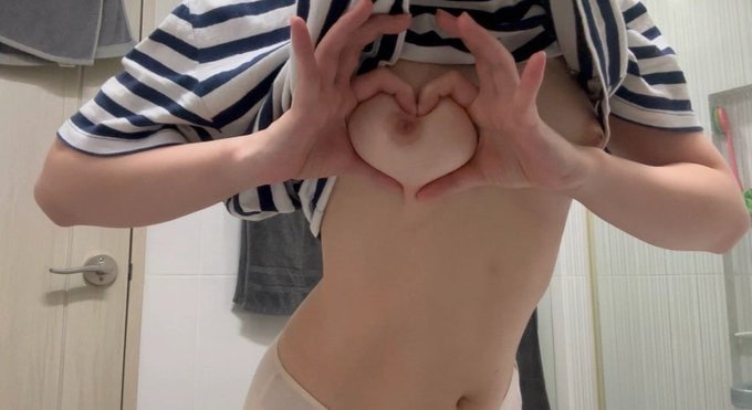 Doubtj6_x's tweet photo. 想摸硬挺的肉棒睡覺
睡醒肉棒還是硬硬的
哈哈哈哈哈哈
#有硬一晚上的男生嗎 
#苗栗
#原住民 https://t.co/wOX1JEAzHL