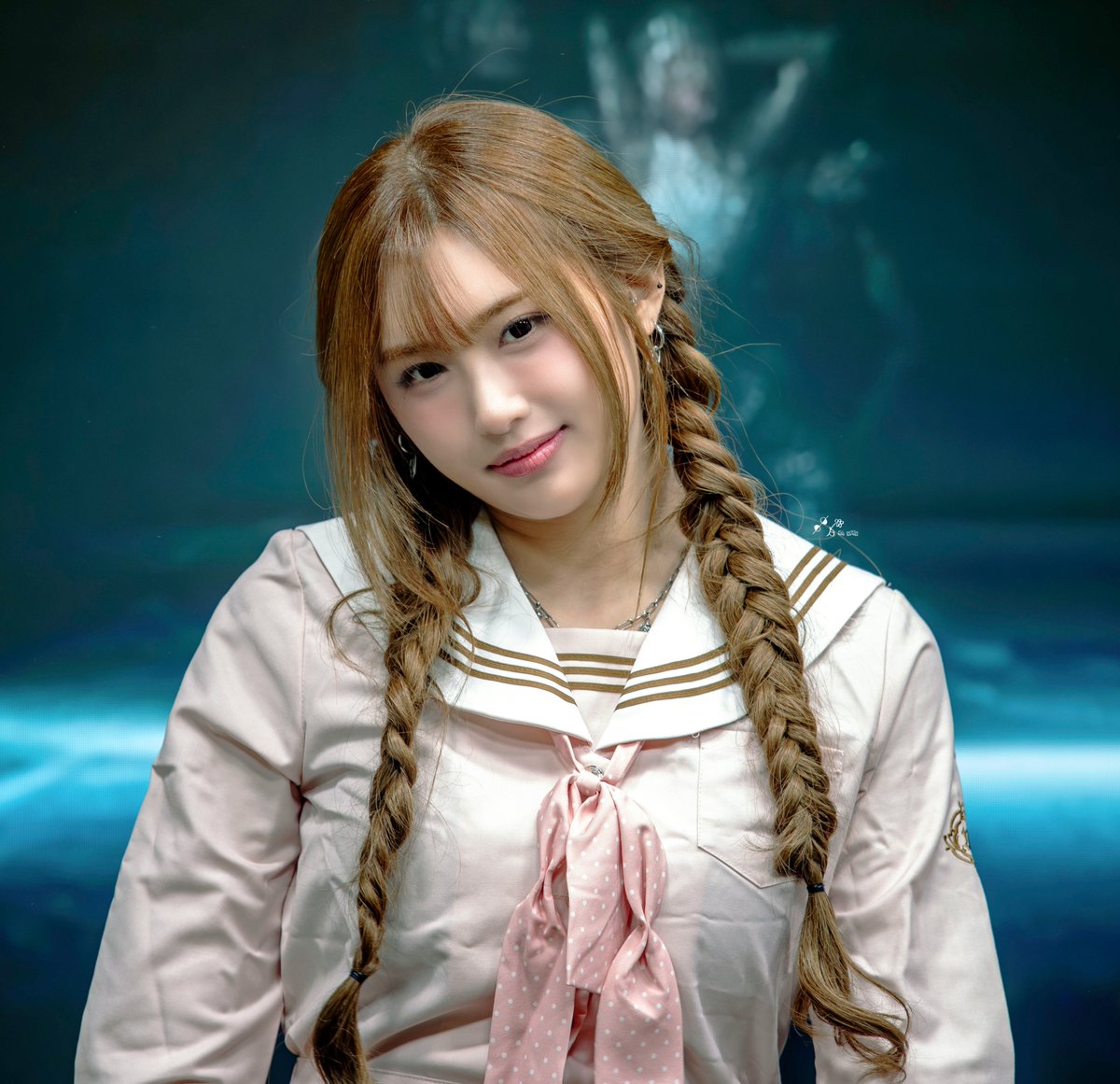 EVERGLOWRIDER's tweet photo. 에버글로우 CODE팬사인회
#EVERGLOW #에버글로우 #CODE
#EVERGLOW_CODE #아샤 #허유림
#윰댕 #윰냥이 #AISHA #샤샤샤 #아샤벨라
#플라밍고 #체리샤 #바니샤 https://t.co/DvFeE3K2xU