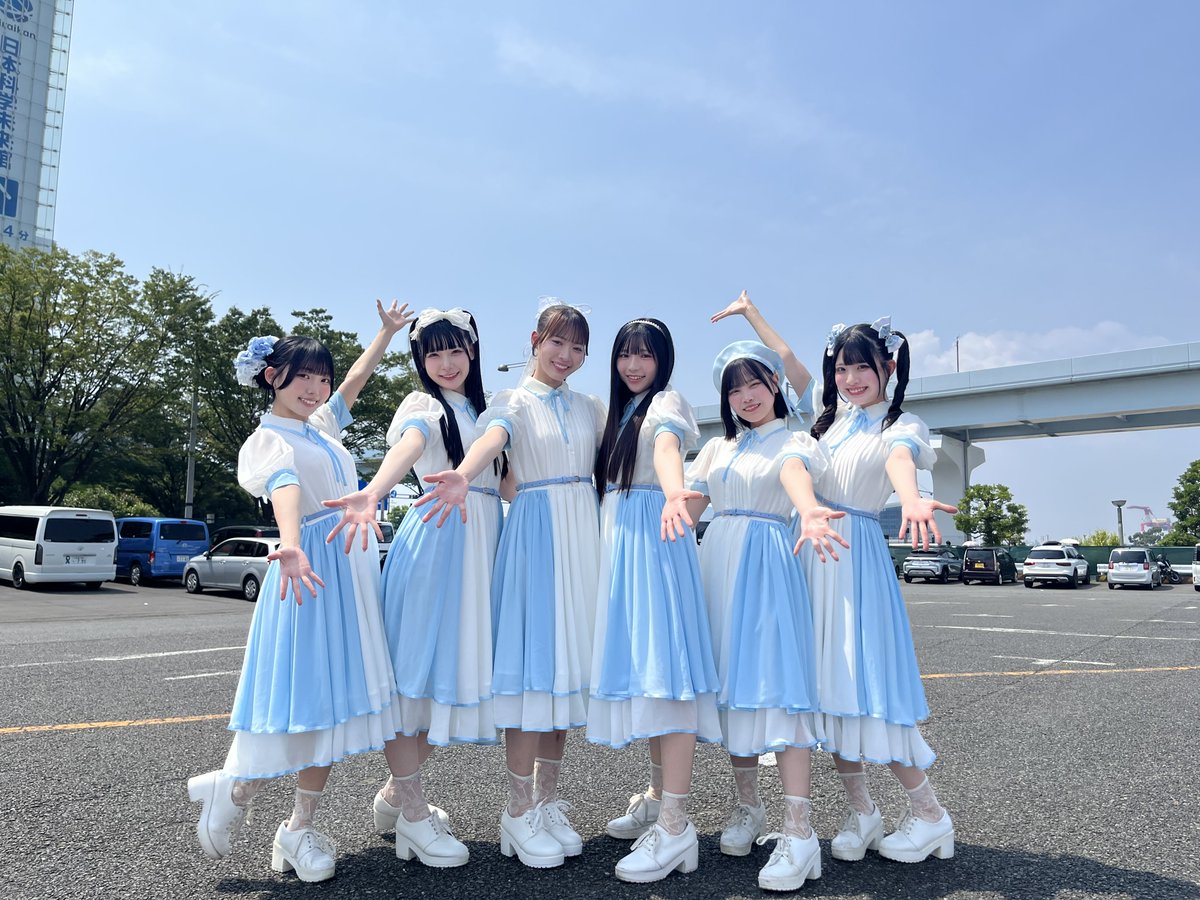 TIP_TIF_staff's tweet photo. #TIF2026 3日目
この後 10:40〜⏰
TOROCCO PARKでは...
透色ドロップがパフォーマンス🌟
🎤登場前の姿をパシャリ📸

チケットはこちら
https://t.co/wErmNxA7Z0
sheeta Live Streamにて配信チケット発売中!
https://t.co/kUvuSC4f3U

@sukiiro_drop https://t.co/N3xEFgTl4n
