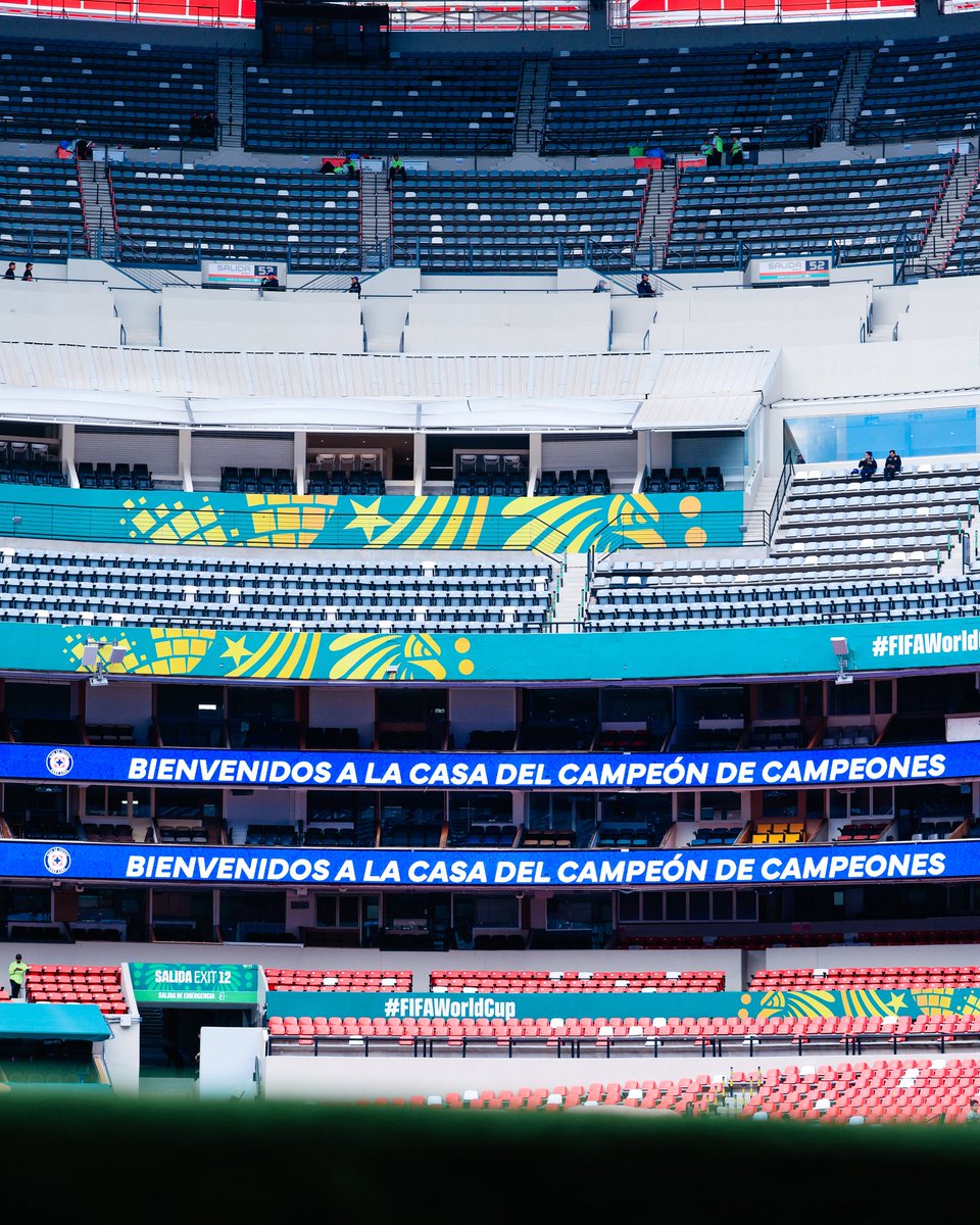 CruzAzul's tweet photo. BIENVENIDOS. 💙🚂 https://t.co/iVtrFgopGH