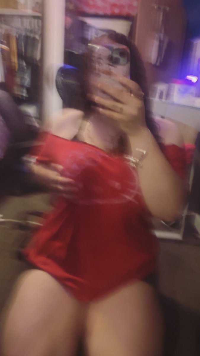 braind6ad's tweet photo. haiai my fit rn i wish someone would come n ruin me ☹️☹️☹️ #lowlvl https://t.co/QZQoHq0ZGR
