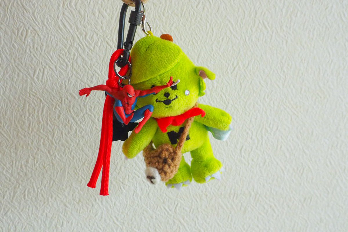 メメル様用•*¨*•.¸♬︎ メメルとスパイダーマンのコラボ♥️💙🤟🏻🍏😁 メメルの目👀！！めぇ