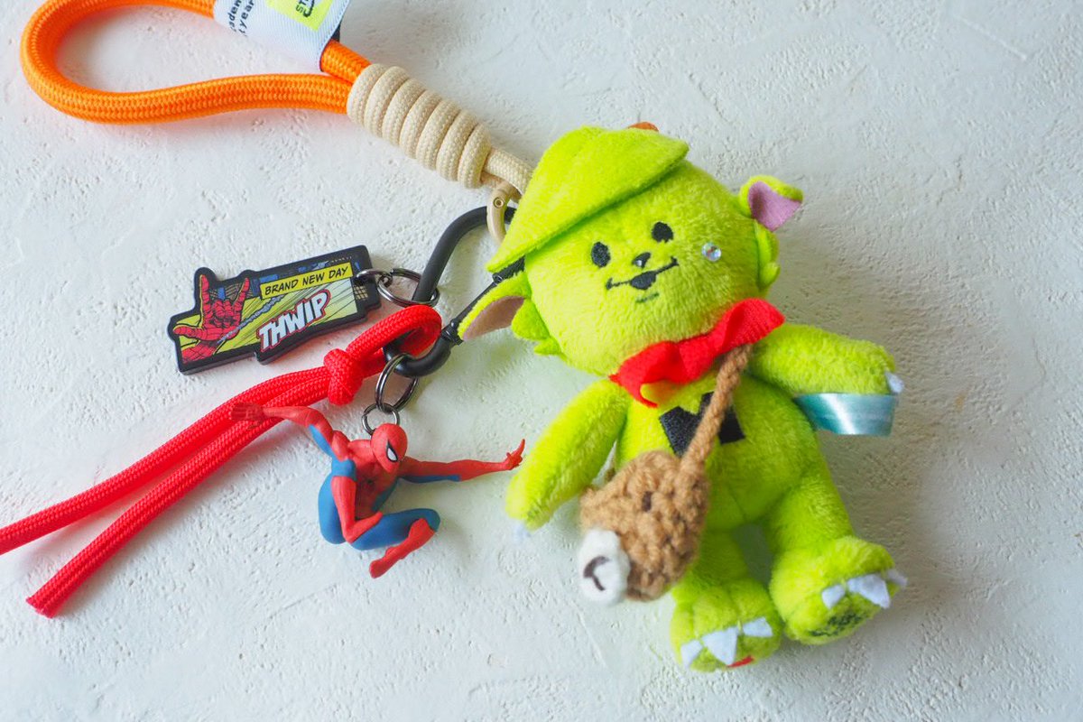 メメルとスパイダーマンのコラボ♥️💙🤟🏻🍏😁 メメルの目👀！！めぇ