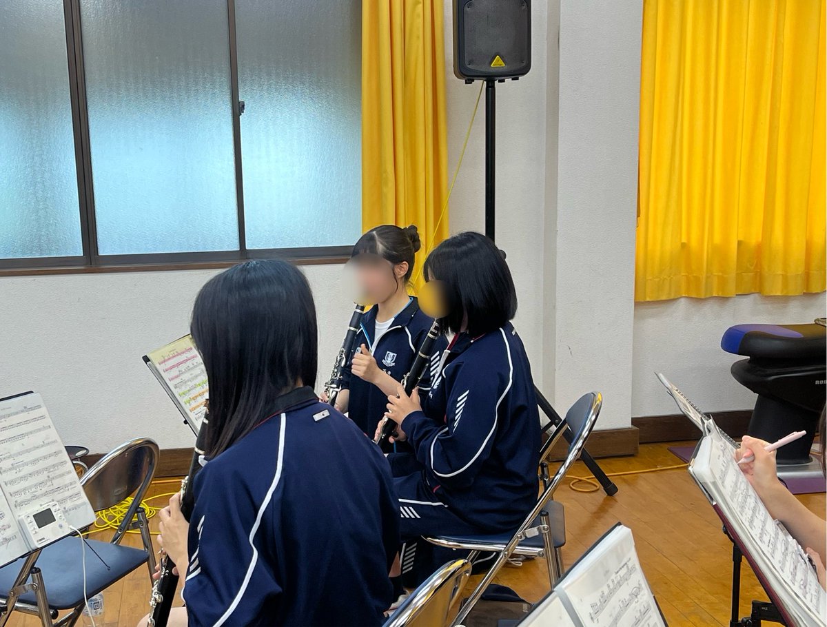 abiko_brass's tweet photo. 7月28日(火)　合宿2日目
丸一日練習ができた合宿2日目は、パート練習やブロック練習で丁寧に音を合わせました🎷🎶
まだまだ課題は山積みですが、コンクール当日まで磨き続けます！！

夜は海岸で花火🎆✨ https://t.co/OzTzUIiFMs
