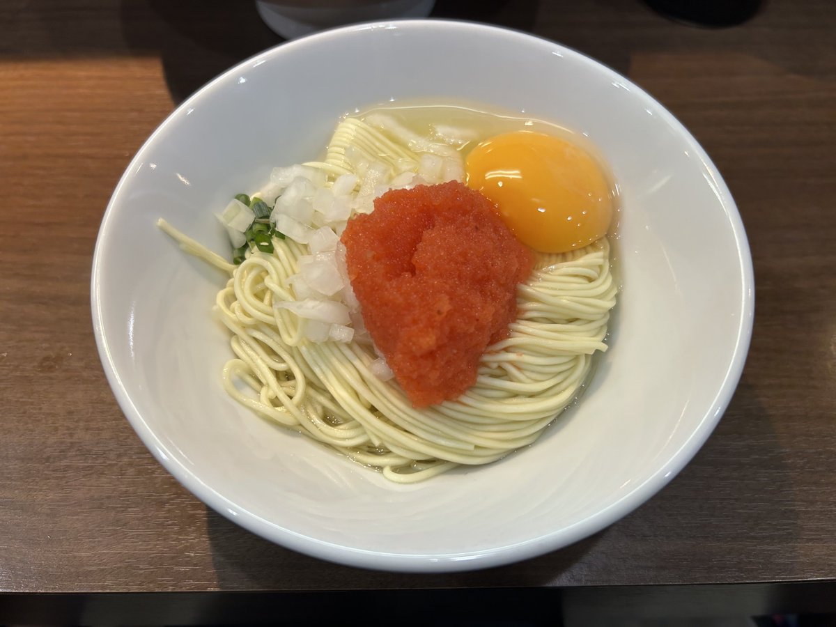 hentaiW__kamen's tweet photo. 本日の朝食②は Noodle&amp;Spice curry 今日の1番 さんにて朝かけ+明太釜玉和え玉！旨〜〜い！🥚ありがとうございました！久々に店主さんとおっつさんの顔が見れましたwノーマル和え玉楽しみw
完食全汁ごちそうさまでした！
#ラーメン #朝ラー #煮干し #川口市 #今日の1番 https://t.co/7oINrrjBcC