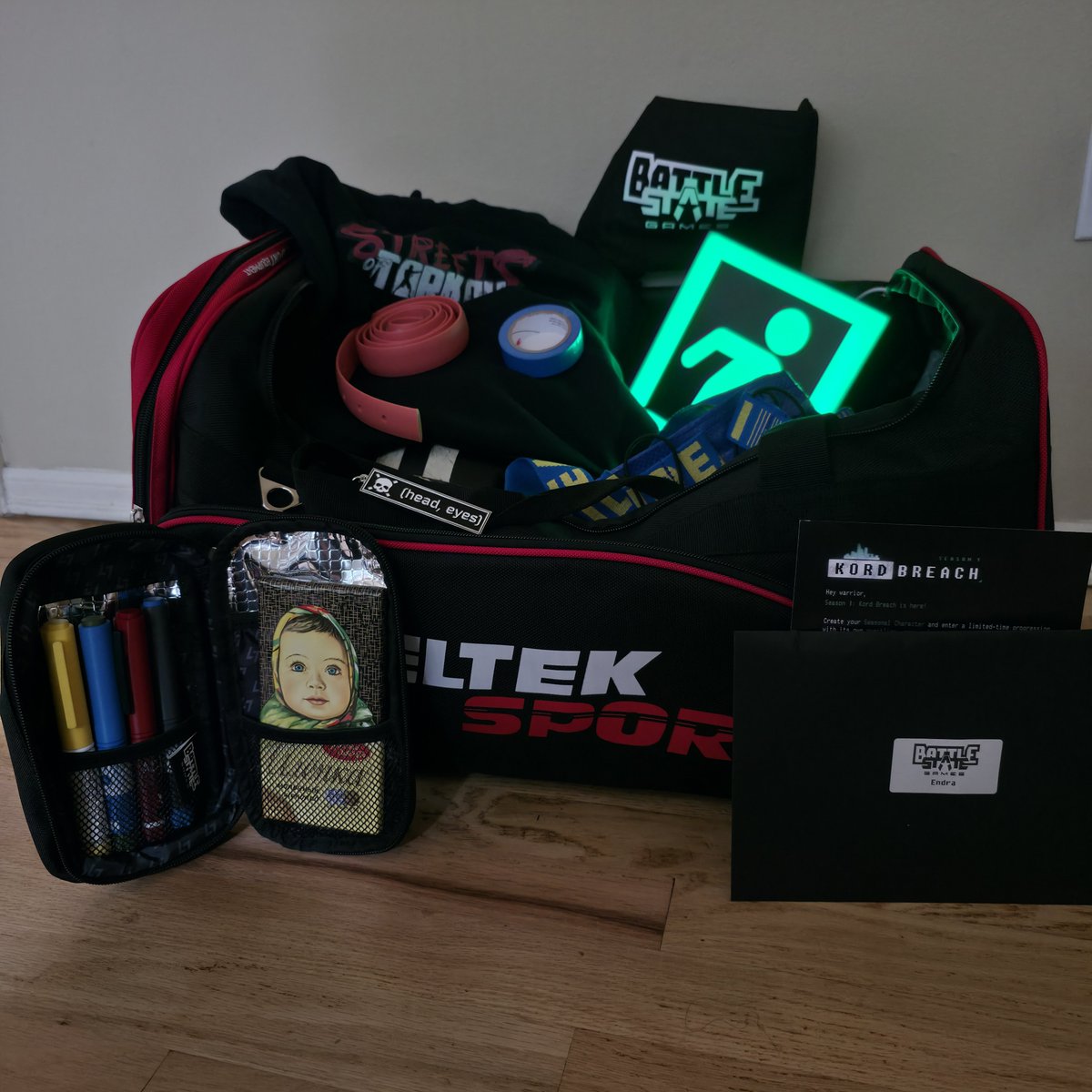 Endra3X3's tweet photo. Big thanks to @bstategames for once again having the sickest loot imaginable. I'm officially hyped for seasons <3 https://t.co/2JIYLBOAkh