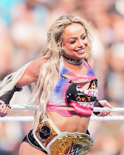 WefLucha's tweet photo. #SummerSlam https://t.co/p0wwt9apBd