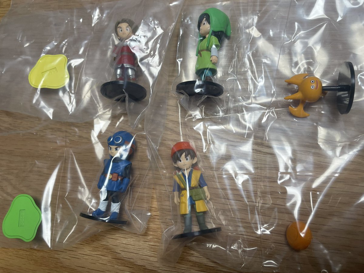 seguwei999's tweet photo. 【交換】
ドラゴンクエスト ふくびき所スペシャル～40年目の旅立ち〜 ドラクエ くじ
デフォルメフィギュア　

譲　F-2、G-1.2.4(ドラクエ2、7、8、10)

求　F-3、5、6(ドラクエ3、5、6)

都内手渡し希望。
本日はジェミニ参加につき渋谷・原宿だとありがたいです。
お気軽にご相談ください！ https://t.co/jtf2ipg73x