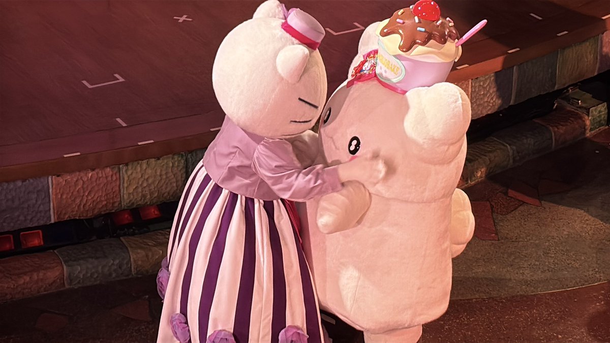 funwaripalette's tweet photo. キティちゃんのママに甘えん坊まるまる https://t.co/Osl0cIJwmS