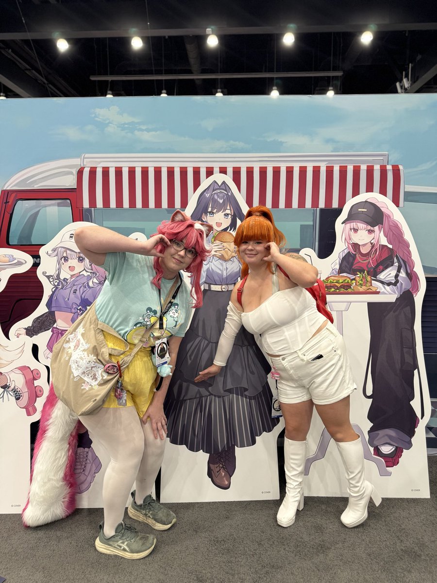 circuscatcos's tweet photo. Happy #Nationalgfday to @desertmousecos and Iโs shared third, Ouro Kronii.
PizzaTime and Yuripeans and SunDial are real.
#RaorArt #KFPicasso #Kroniijokes https://t.co/HW9h3xiHMx