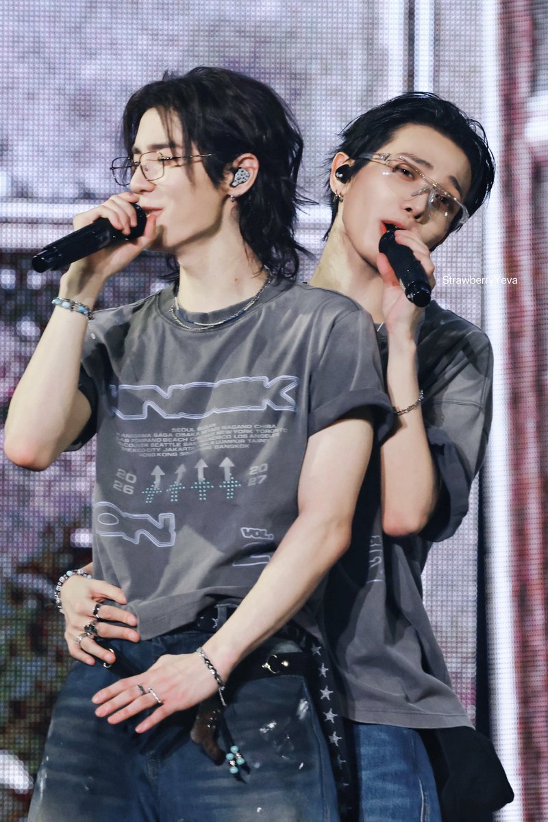 StrawberryYeva's tweet photo. I used to be all about MJH-right 🥹 and the “Leehan is husband material” agenda 🥹 But lately…

260801 Busan Knock On Vol.2

#BOYNEXTDOOR 
#MYUNGJAEHYUN #명재현 
#LEEHAN #이한 https://t.co/sWzUdFB4kA
