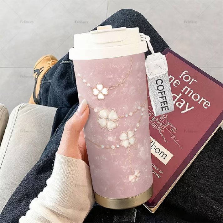 imjstayounggirl's tweet photo. nyiapin saldo 60 ribuan udah bisa punya tumblr stainless se-aesthethic ini⁉️😍🌸 https://t.co/Ee1AcJiOvk