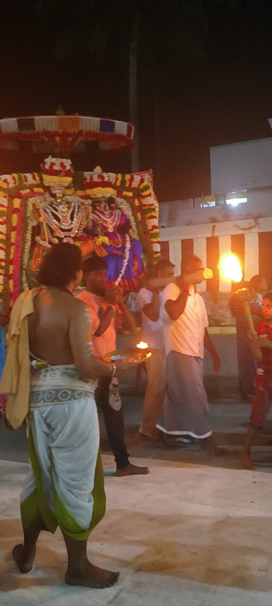 AalayamKaappom's tweet photo. Lets KNOW OUR RIGHTS related to Hindu Temples 
- Part 1
(Excerpts from the interview given by Sri T R Ramesh, we thank to @trramesh )
1.HRCE Acts do not give powers to Govt officials to interfere with Temple Agamas, yet they do. Per TCHRI Act Tanthri is the final authority. Govts meddle, Courts are insensitive to it, Atheist officers are often deputed in TN Temples, who interfere with Pooja and Utsavam activities of the temples, which are beyond their domain. 
2. Priests of Srirangam temple often were forced to offer Naivedya to the Lord of various Kala poojas at one go in morning pooja itself, so this way devotees' darshan time is ‘saved’. Objective:  uninterrupted Rs250, Rs500 & Rs1000 Darshan. Agamas are paramount.
3.Govt can not alienate Temple properties. TN Govt first targets Temple lands only. In Nov '19 @trramesh of Indic Collective obtained stay of Tamilnàdu G.O. for issuing Patta of Temple & Endowment lands to encroachers and squatters, subsequent Tamilnadu Govt are hell bent on fighting this as populist scheme. (This is how the present @TVKVijayHQ Govt has proceeded with removing the restriction of patta transfer for 3086 acres Karur Temple Inam land, wrongly confirmed as correct by the Honb'le HRCE Minister @RameshOffcl Sri Ramesh).
4. . Vexatious petition that Tanjore Brihadeeswarar Temple consecration should be exclusively conducted in Tamil was dismissed in Jan ‘20 based on Intervention petition filed by @indiccollective. HRCE against tradition. Bang comes recent judgement in Sep ‘21 in violation of Supreme Court's order in Shirur Mutt Case, violative of Places of Worship Act & Articles 25 & 26 of Constitution. Court or Govt have no right to alter Religious Practices. The Hindu devotees have to undertake legal fights in the Courts, thus wasting their valuable time and money.
(to be continued....)