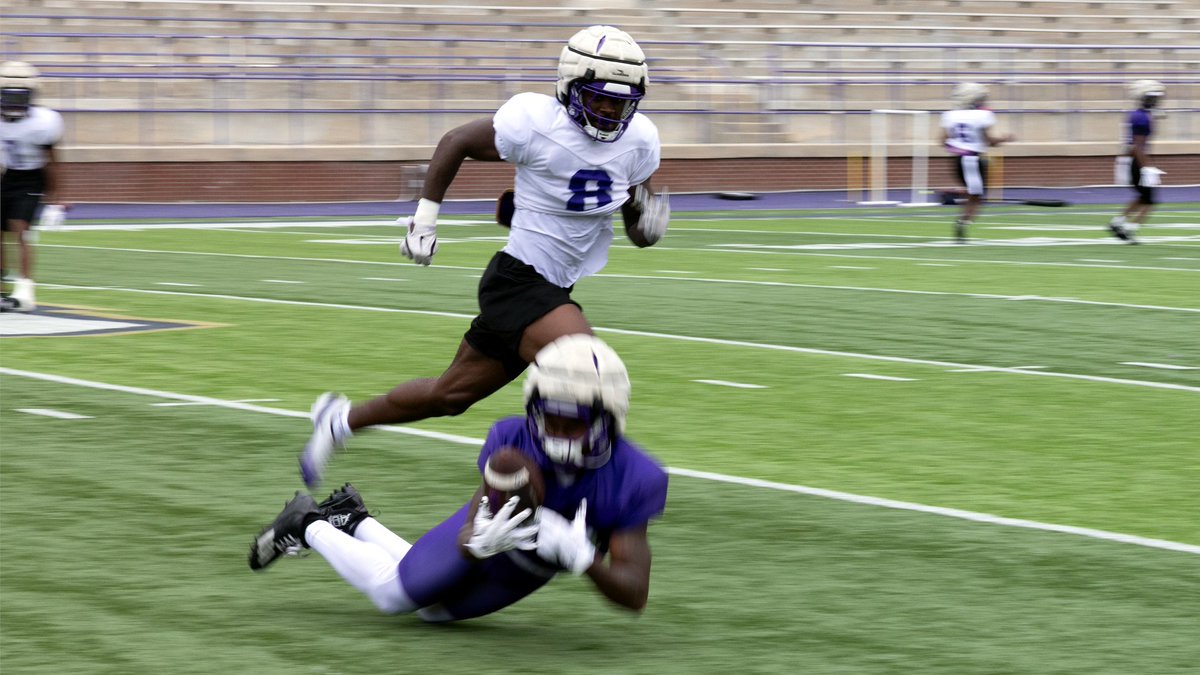 CatamountsFB's tweet photo. Full practice report from Saturday; hear from head coach @CoachKerwinBell, 1st-year defensive coordinator Nick Reveiz, and veteran offensive coordinator Rylan Wells following today's practice in shoulder pads.
LINK: https://t.co/8fMTRUm2al
#CatamountCountry | #LOTE | #OwnIt26 https://t.co/W7jNkCNnjg