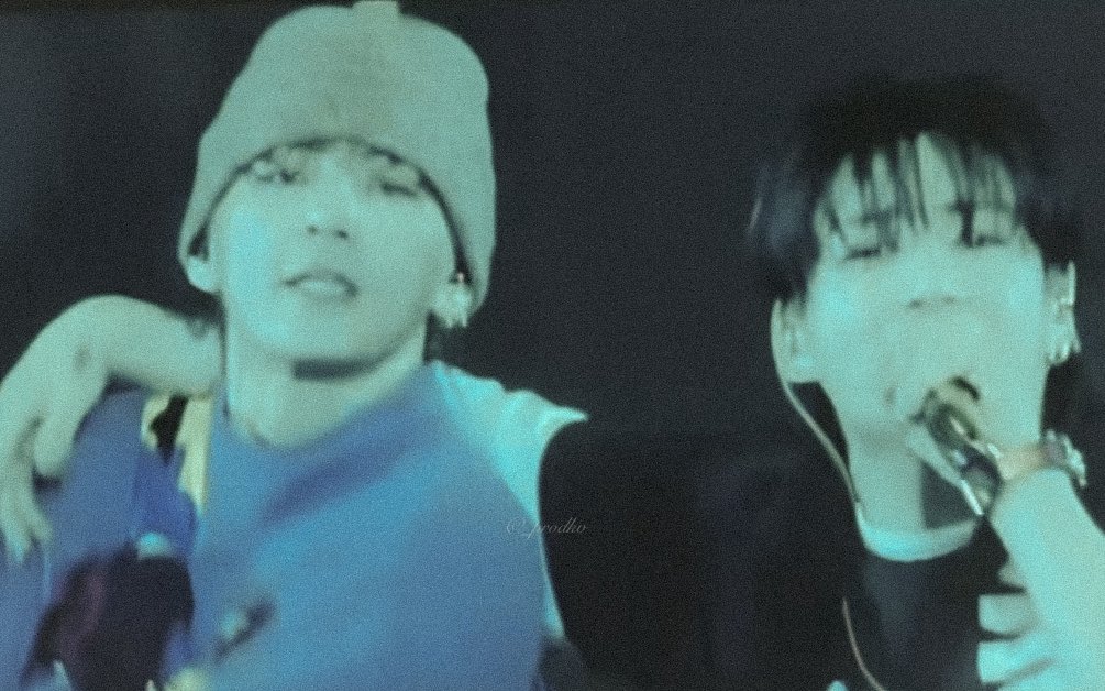 𓂃❀ tweet media