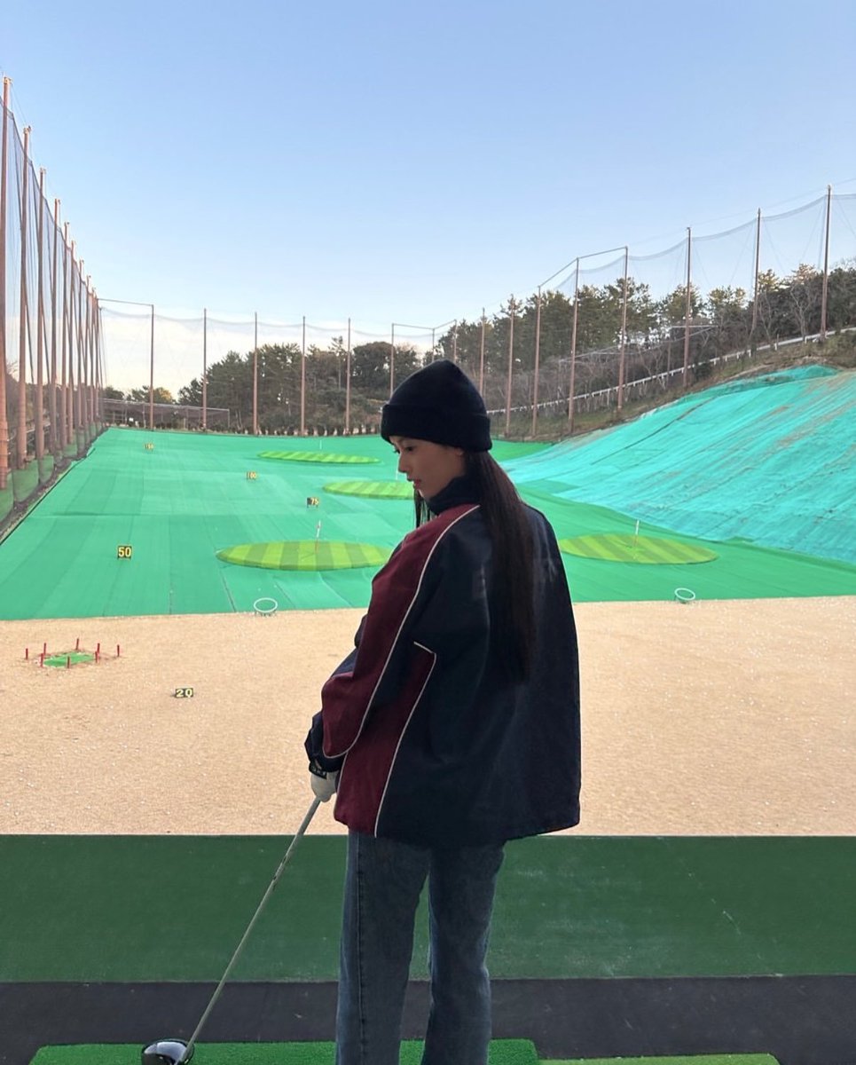 okarima_GU's tweet photo. 打ちっぱなしで一汗かいてきた
来週会社の人とのゴルフだしスコア更新したいな
中林家とゴルフできる世界線どこ🥺❤️
#NiziU #RIMA https://t.co/3EpxZawLX1