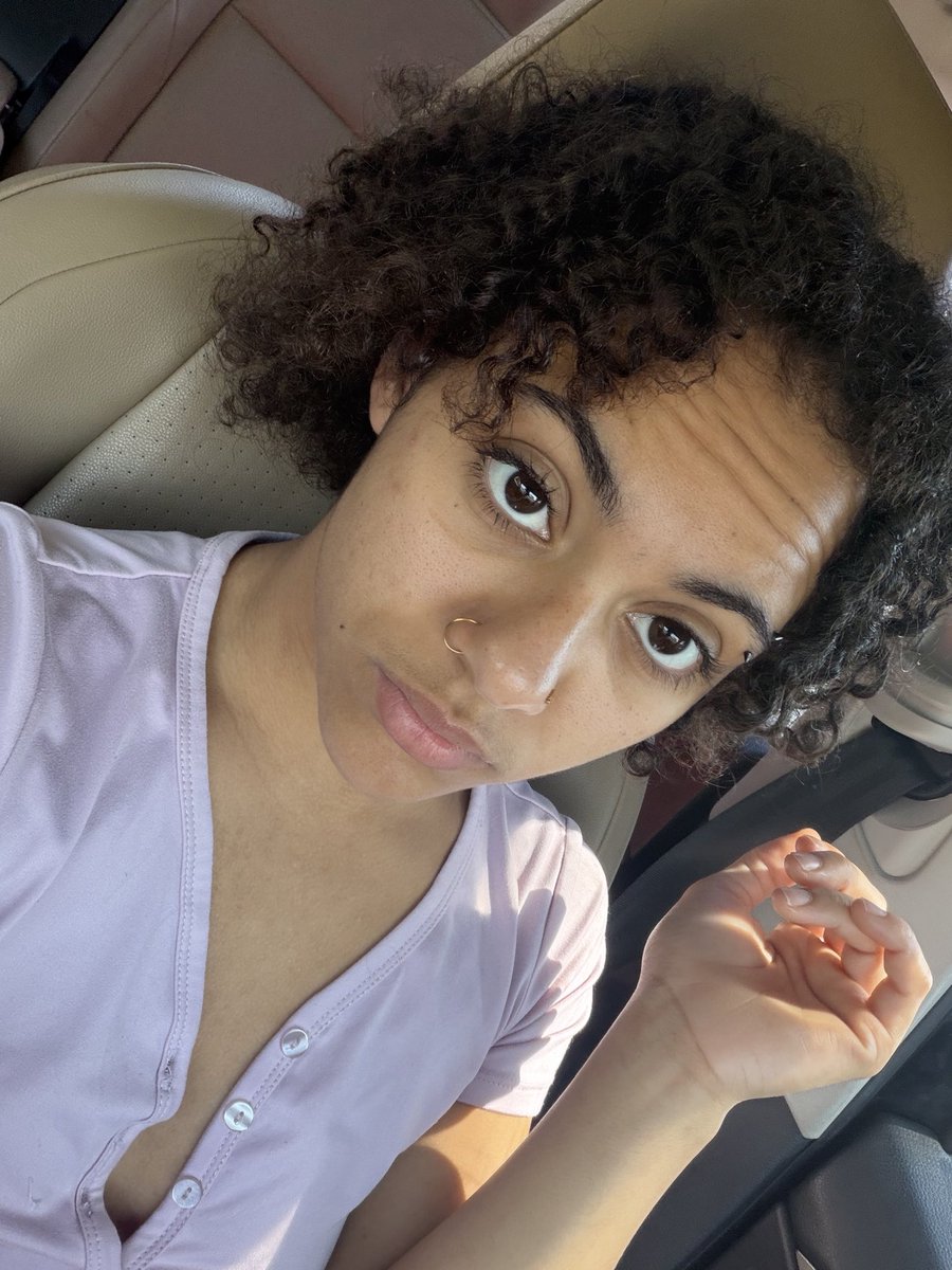 AmikkoRose's tweet photo. Before the fro https://t.co/3f7aGStraL