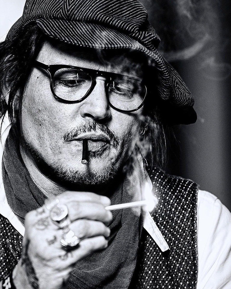 Christidem0's tweet photo. Johnny Depp (📸 Nguyen Phuong Thao).
#JohnnyDepp https://t.co/bkU1VuJsfK