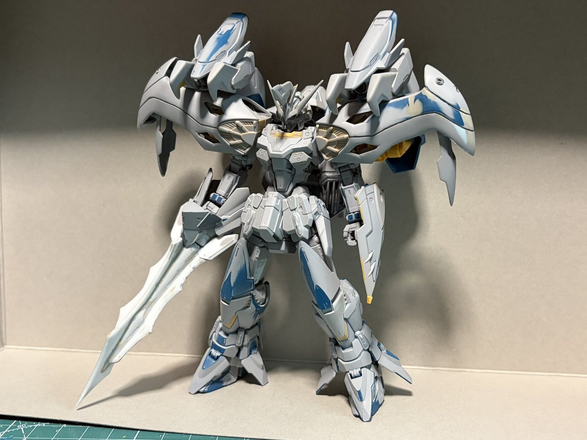fukuhaya2's tweet photo. 肩とか長さ調整して、
各所シャープ化して良い感じになってきたかなぁ…
塗装頑張るかぁ… https://t.co/FKUXOTnTD2