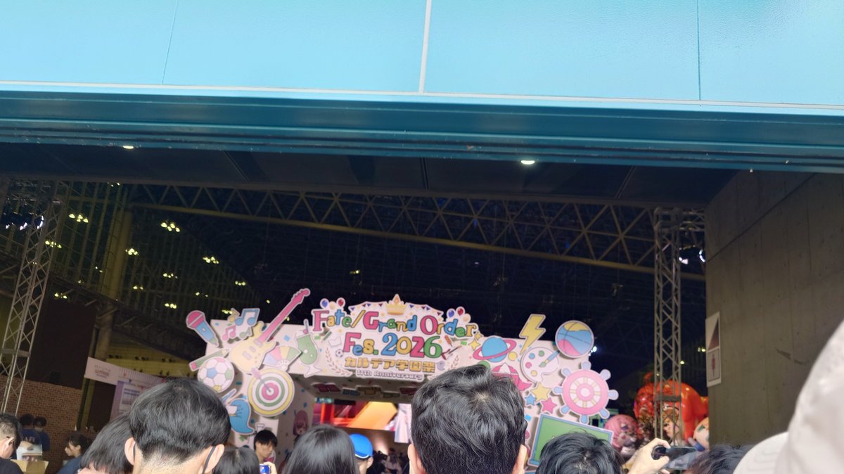 katsuo_sa's tweet photo. 入れたけどすごい人で通り辛い… https://t.co/L8A1AhIQiA