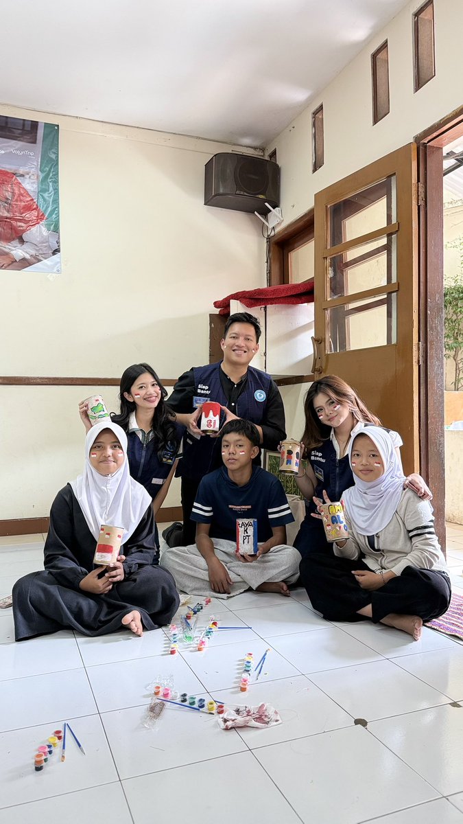 yourrtiramisu's tweet photo. My heart is so full , kemarin seruu bangett #voluntrip.kitabisa https://t.co/JrbJJtHzQP
