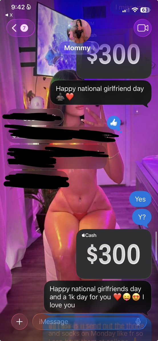 jr2small's tweet photo. Happy national girlfriends day and yet ANOTHER 1k day to the hottest, sexiest, and BEST domme in the WORLD @dreamgirl229 I love you so much and can’t wait to send you more ❤️😍 https://t.co/ZoVc1gYKWK