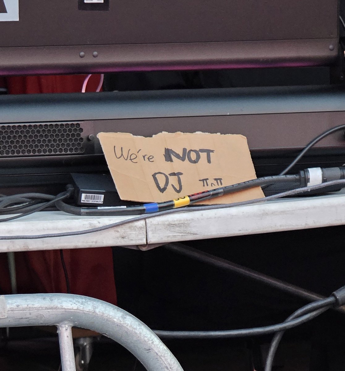urmypain_divine's tweet photo. the production booth behind me has this sign up 😭😭😭😭 https://t.co/MB24gwrY9v