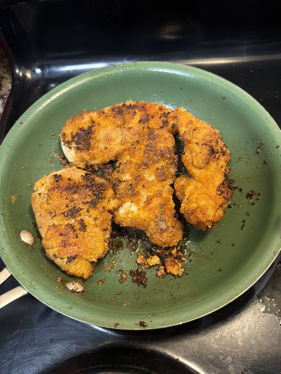 NinGobSahn2's tweet photo. #munchies #dinner #supper #SharedMeal #spices #spicy #pepper #oil #ChickenTenders #tasty #eyecandy #FoodPorn #dank #MenWhoCook #GuysWhoCook #kitchenwitch #simple #easy #ActiveKitchen #stoner #StonerFam #CannaFam #StonerCircle #CannabisCommunity #Mmemberville @TheZitoArmy @Mmemberville_
Simple Truth Organic Half & Half Creamer, vegetable oil, black pepper, garlic salt, two pinches of Snooze AM Eatery Breakfast Blend Medium Roast Coffee, and @DadsSeasonings Pepper Blend & Ultimate Steak