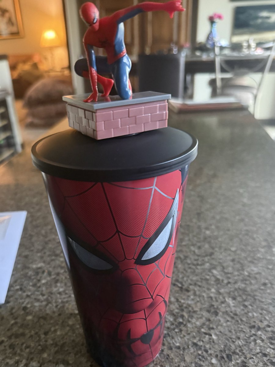 MojoMooseMan's tweet photo. 2nd Round A-List in the BigD of #SpiderManBrandNewDay #atAMC this time the SpiderMan Cup. Go See A Movie This Weekend . #AMCNEVERLEAVING #AMCSTRONG https://t.co/4FZyn3M91R