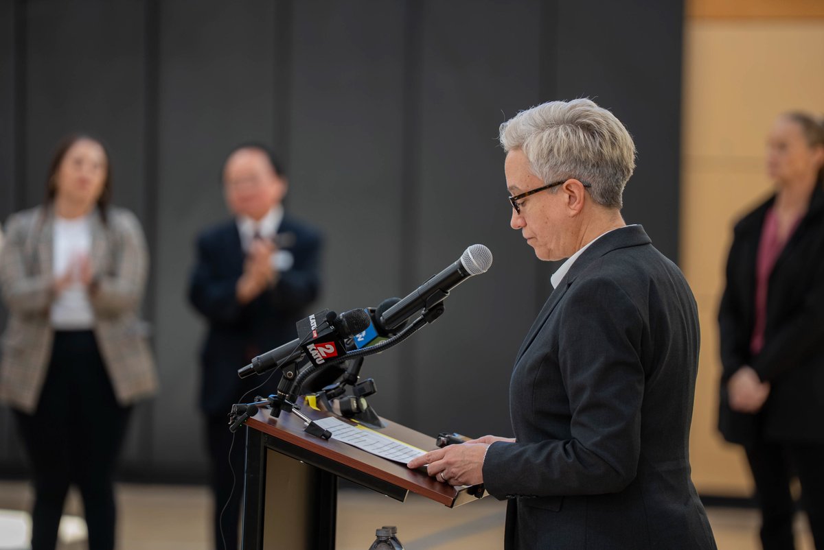 TinaKotek's tweet photo. When President Trump deployed masked federal agents into Oregon communities, my MAGA opponent, Christine Drazan, didn’t say a word against it. In fact, she was absent when a bill to prohibit federal agents from wearing masks was up for a vote. I will never stop defending the rights and freedoms of the people who call Oregon home.