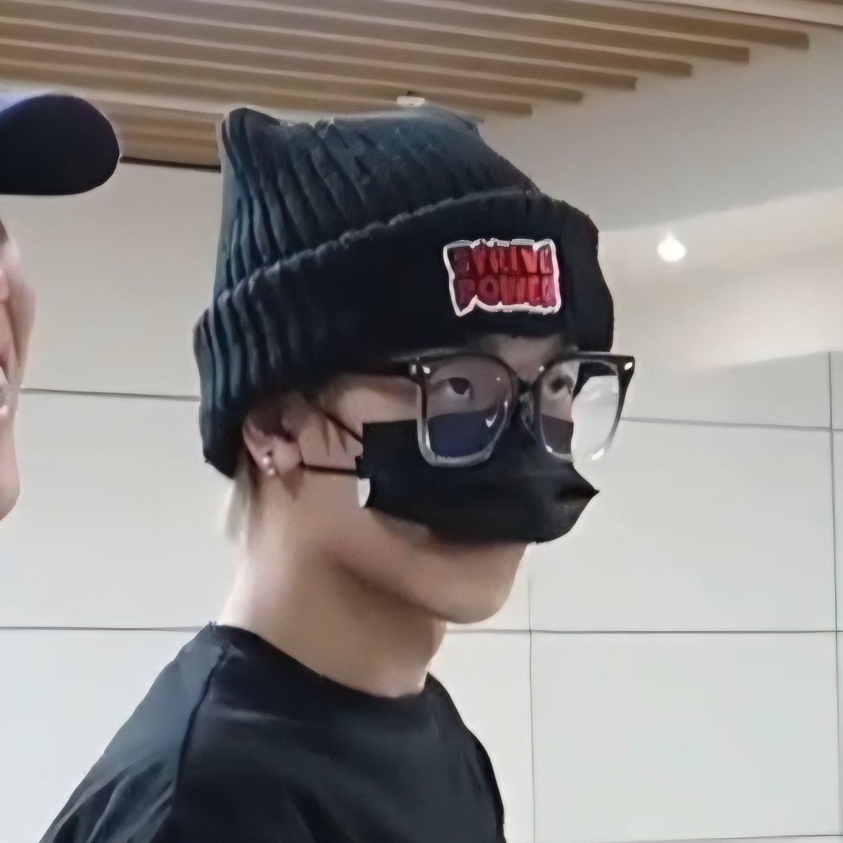 hack5283's tweet photo. 진화한 콩알이다 근데 더 애기가 되어벌임... https://t.co/ewSLPhnvB4