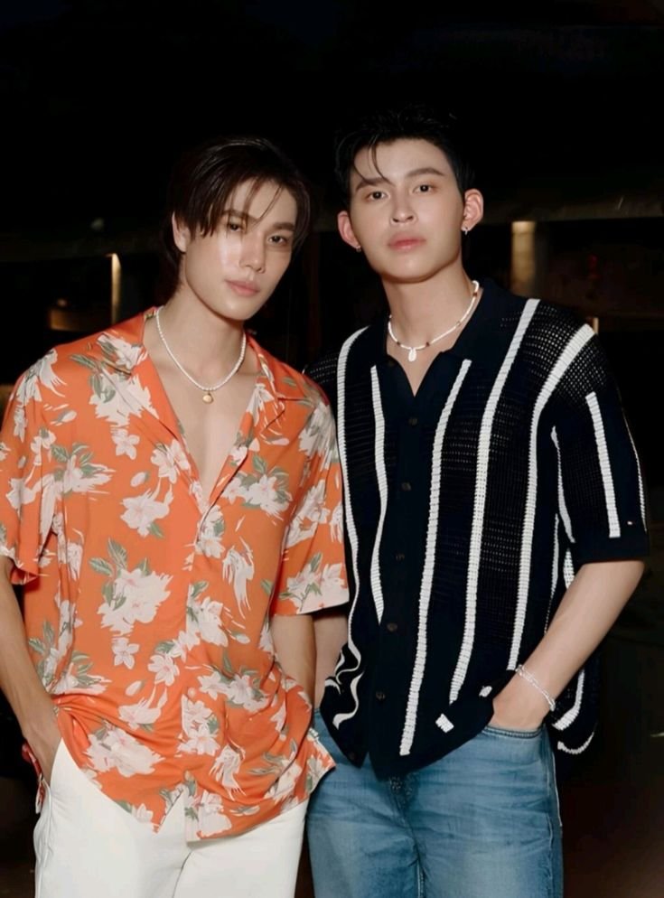 THninswe11121's tweet photo. Pondphuwin ပဲ မျက်နှာက တစက်မှမလျော့ဘူး 

#PeachAndMeSeriesFinalEP https://t.co/UwtWdzUBsZ