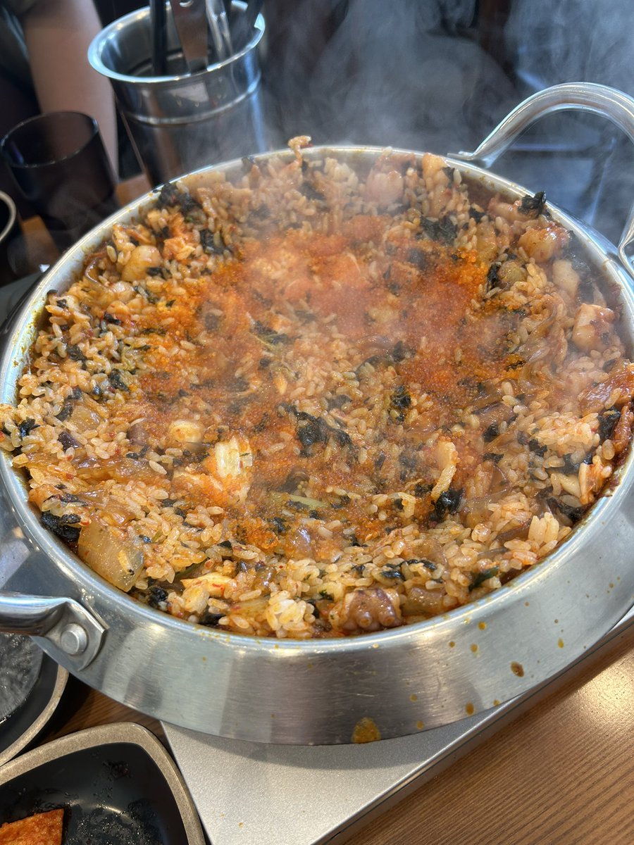 Yuigon_0's tweet photo. 最近いちばんヒットしたナッコプセ🍤
(今回食べたのはサムギョプサル入のナッサウセ)
〆のチャーハンまで美味しくてペロリ

  #日常垢
 #日常垢さんと繋がりたい https://t.co/R2Ue4iHIol