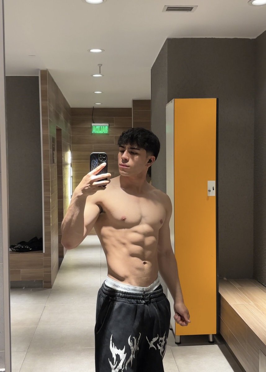starluuw's tweet photo. ⚡️💪🏻 https://t.co/pmPva0zgLI