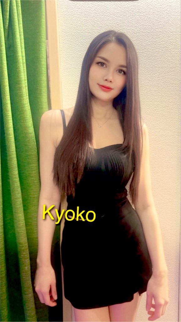 bt2642's tweet photo. Hello Sunday ☀️☀️☀️

    If you’re tired, stop by. We’ll be here waiting for you. 🤍

🦋Nana
💙Kyoko
❤️Mimi
🌺Maya

📞 070-8559-9988
⏰ 11:00am - 02:00am

📍 Shinbashi / Nishi-Shinbashi / Toranomon / Ginza (Tokyo) https://t.co/3b5X5Aqzvp