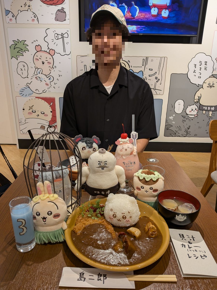 sub_chihuahua's tweet photo. セイレーンおにぎりの中にミートボールが3個入ってて、夫氏が「これってもしかして、セイレーンに食べられた島民…ってコト!?｣と言ったのでゾッとした、ちいかわカフェ https://t.co/4R5D3Gu5js