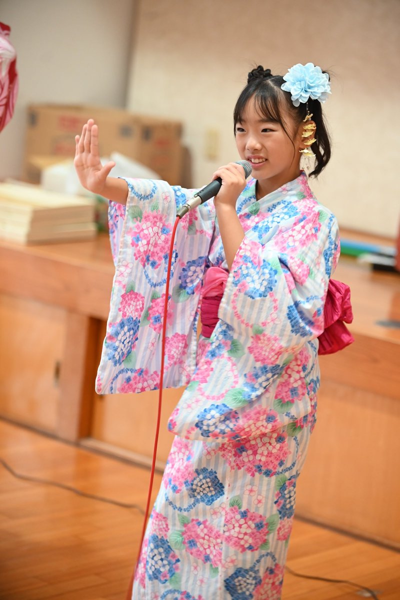 ji2och's tweet photo. 2026.08.01 静岡県袋井市　万丈地区納涼祭
親子アイドル  charm 
高井智加さん　高井陽菜ちゃん
@0305tkick https://t.co/dKwP1fDE5g