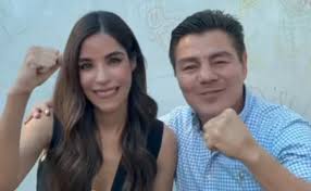 MONCAYOJUAN's tweet photo. ⚠️Vean al trompa de culo @TraviesoArce sobándole los huevos al DICTADOR ASESINO TRUMP con la narrativa del PRIAN👇

❌Algunas morenistas nos decían que ya había cambiado👇...jajajaja😹😹🥳🥳🤡🤡 https://t.co/QFVsqc61or