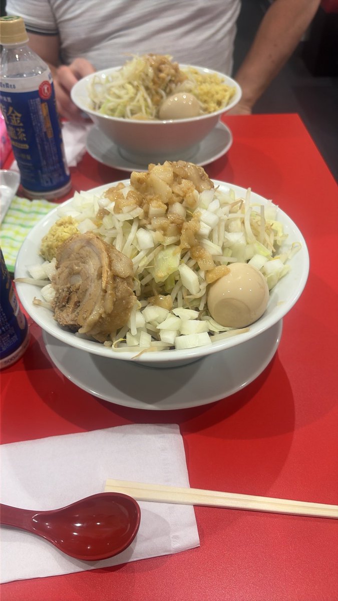 takaitac's tweet photo. 今日はチャリティーに協力って事で
相方のつるりんと
ラーメンノックアウト花畑本店
少しでもお力になれれば幸いです。
美味しかったです。ご馳走様でした。 https://t.co/FAPcdQ9UL1