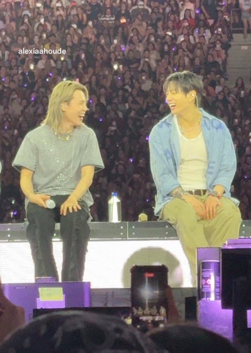 jmjklab's tweet photo. JIKOOOOOOOKS!! 🐰🐥 https://t.co/sBs1QgLkN3