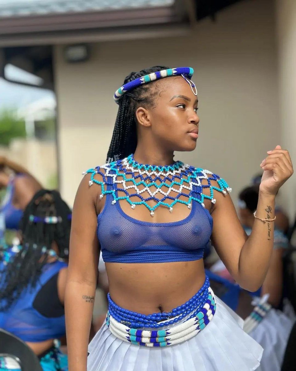 zulumaidensX's tweet photo. Prudish Zulu 
#Zulu #Africa #Culture #Black #Tits #Boobs #Breasts
#Topless #Women https://t.co/UO4qzTKtvp