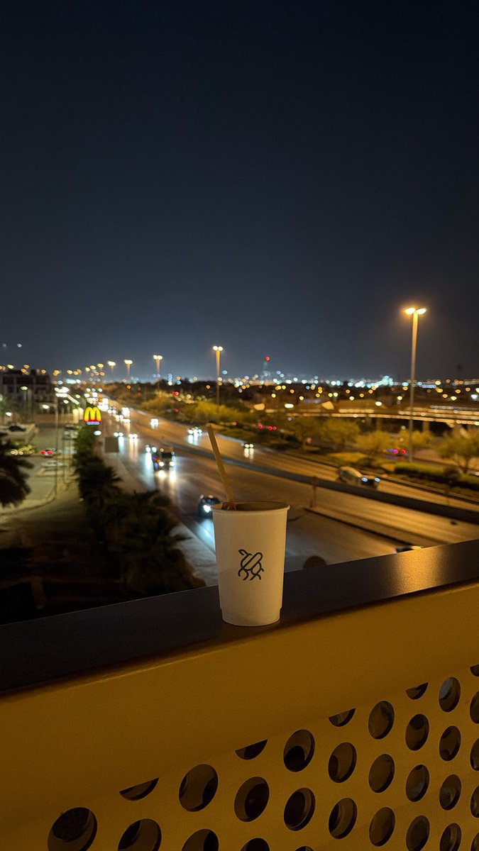 lixe23__'s tweet photo. منوتي ليتك معي ❤️ https://t.co/dKWsoer4h5