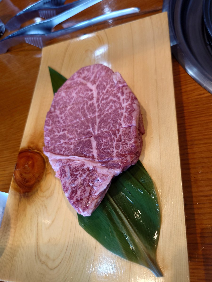 metabo7777's tweet photo. 飛騨牛でやっきにっくぅ https://t.co/0IaMtrcIY8