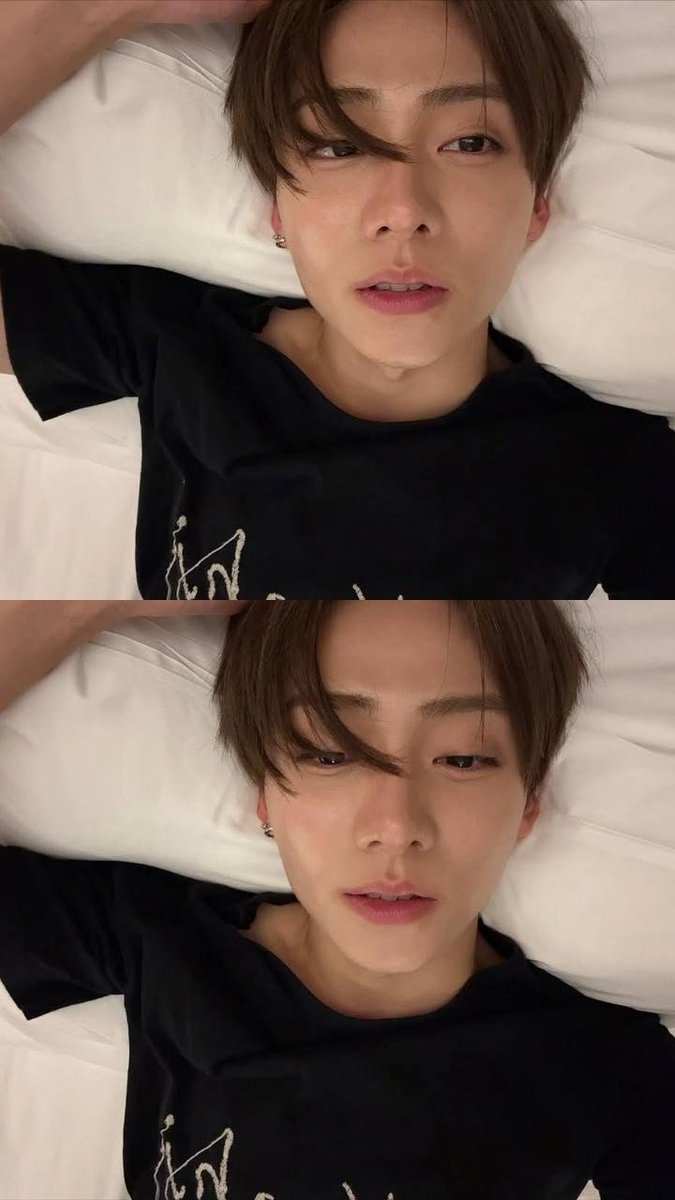 bluesidewon's tweet photo. the idol vs the fanboy !
*lagi narsis jadi izin face reveal :3

#sangwon #allyz #alphadriveone https://t.co/OI041cOGXc