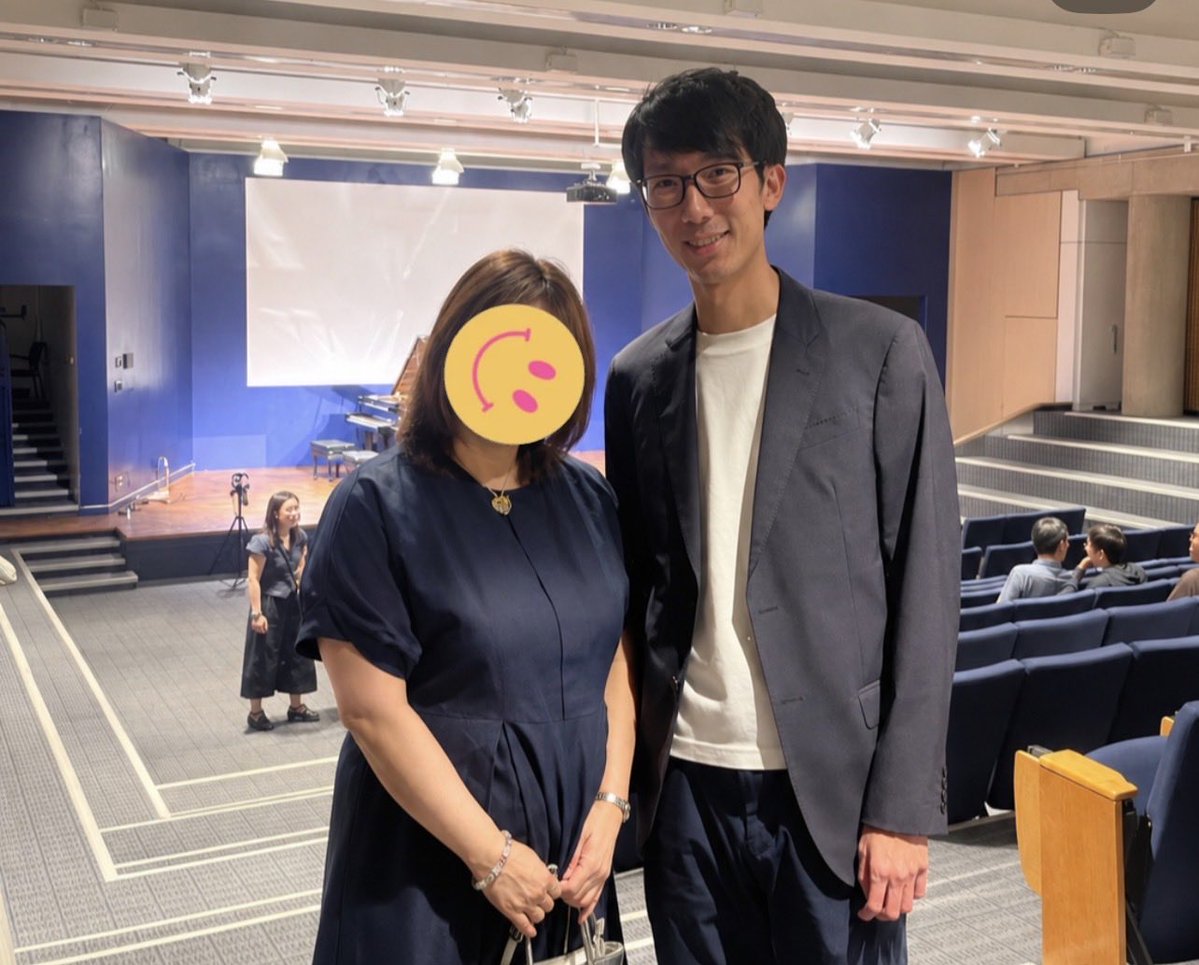 KashitaniM's tweet photo. ピョートルアレクセイヴィチとも日本🇯🇵韓国🇰🇷と楽しい時間を過ごしたよ!となんとお優しいエリック様。
#ericlu
#piotralexewicz https://t.co/KMZb1RGFwv