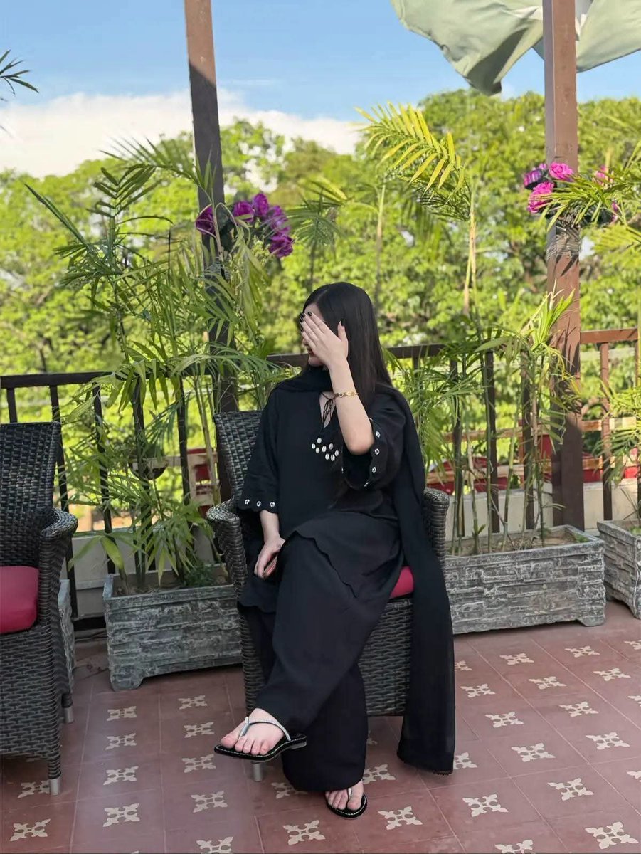 ali_shabeena007's tweet photo. बहुत मिलेंगे हसीन चेहरे दुनिया के  बाजार मे 

वो मुक्कदर से मिलता है जिसका दिल खूबसूरत होता है.. ❤️

#GoodMorningXfriend https://t.co/PyD7NTpJHP