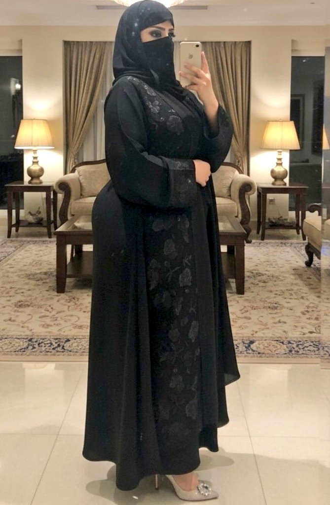 الشيخه ناديه 🧕🏻📿🌜🕌 tweet media